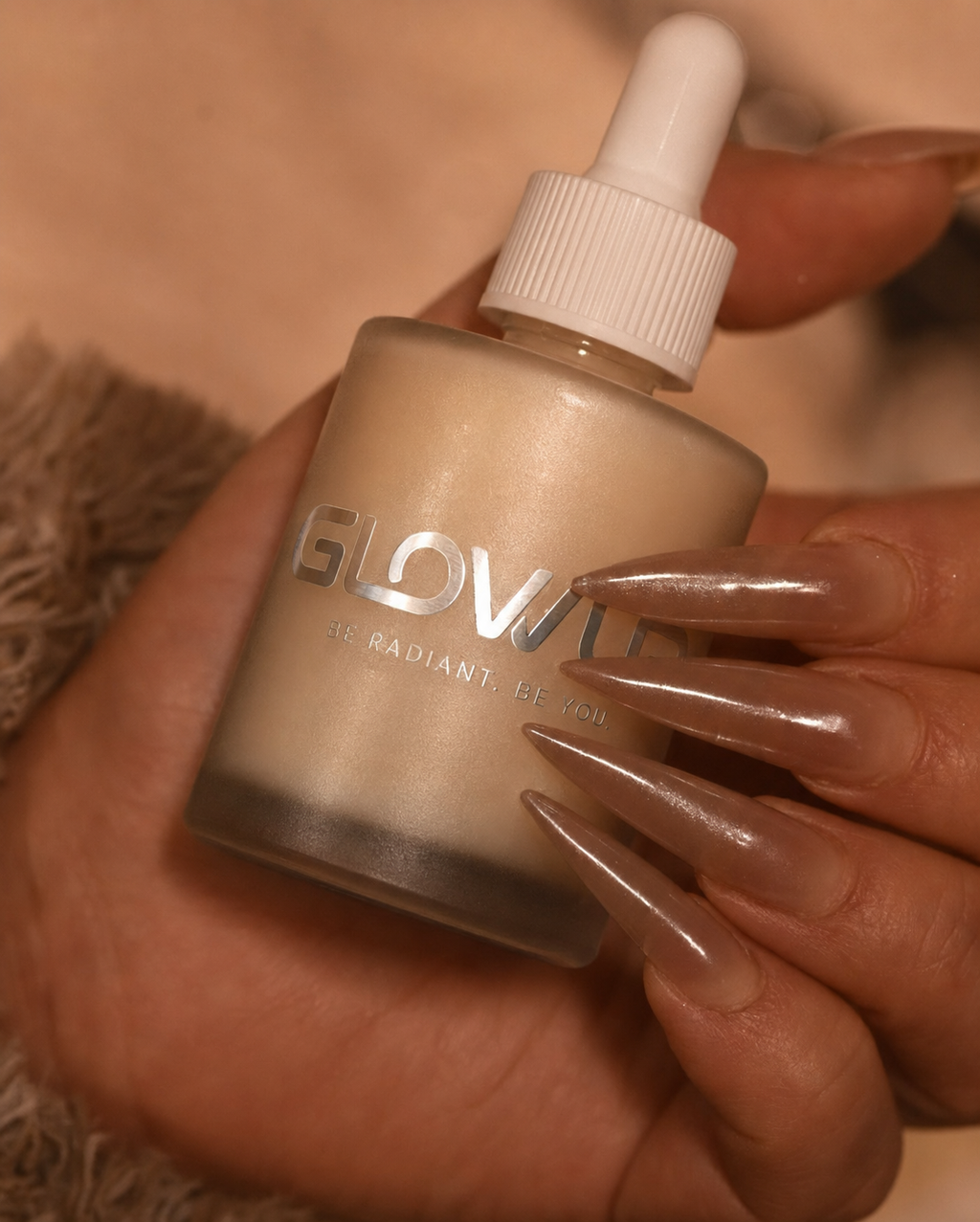 Glow Up Liquid Highlighter Pearl White Glow